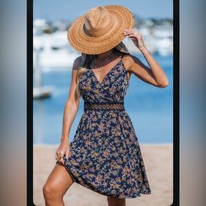 Cupshe Blue Ditsy Surplice Sleeveless Mini Dress